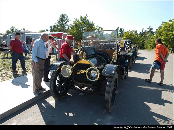 2beaver_island_classic_car_show_11