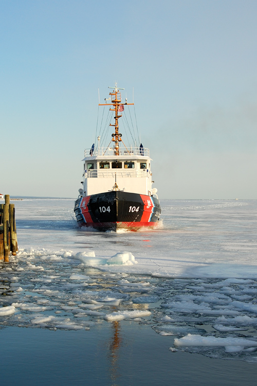 cg-at-dock_011_w