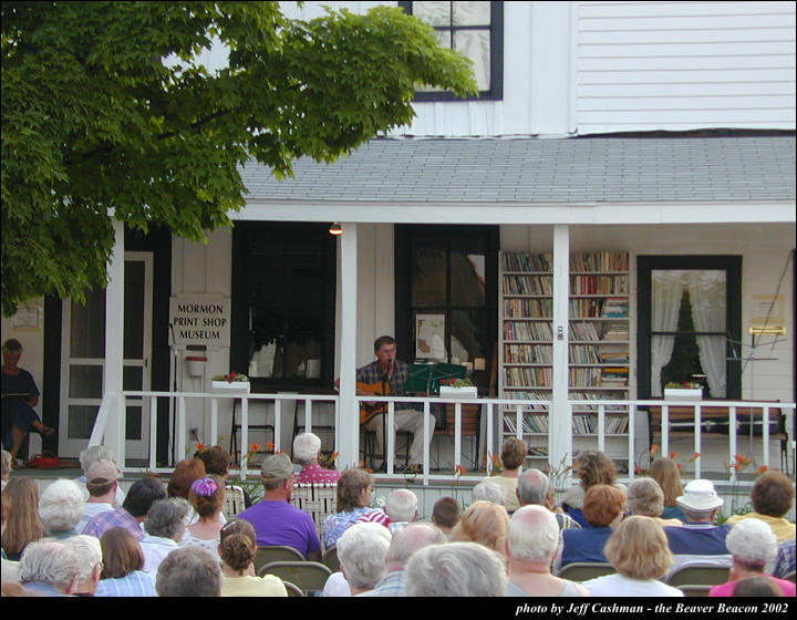 2music-on-the-porch-2002-37