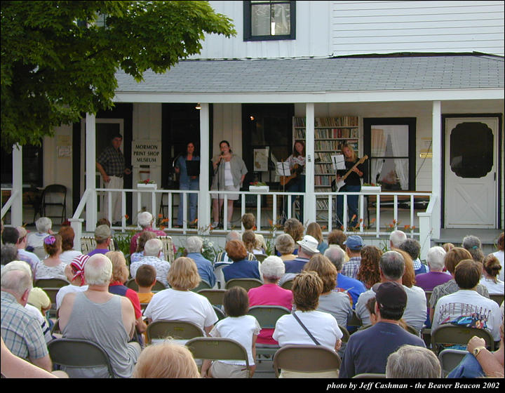 2music-on-the-porch-2002-40