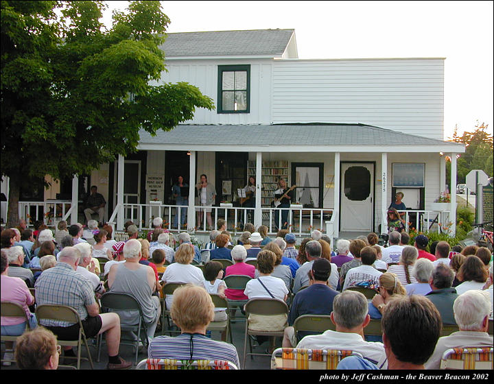 2music-on-the-porch-2002-44