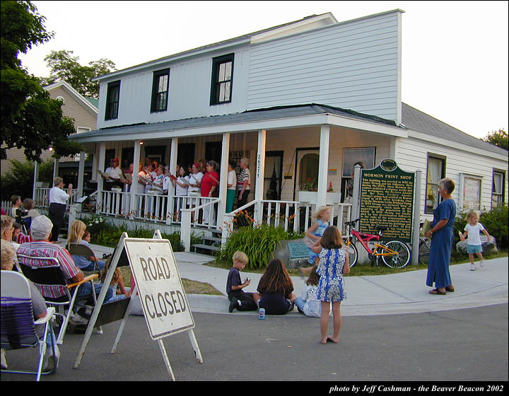 2music-on-the-porch-2002-64