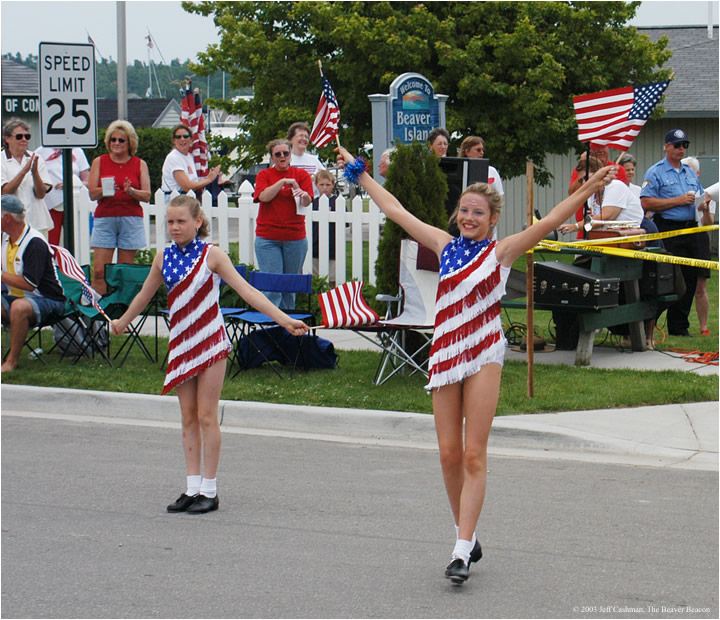 2Beaver_Beacon_Beaver_Island_4th_of_July_2003_JC_5669