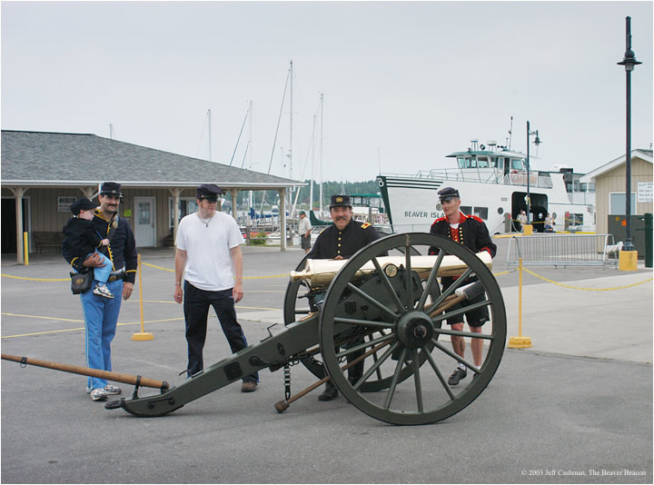 2Beaver_Beacon_Beaver_Island_4th_of_July_2003_JC_5685