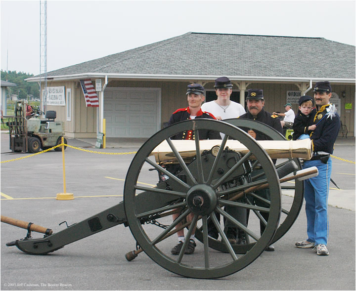 2Beaver_Beacon_Beaver_Island_4th_of_July_2003_JC_5689