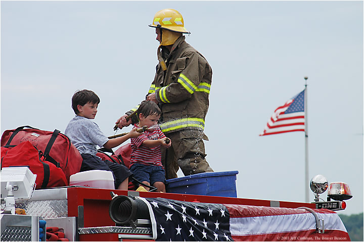 2Beaver_Beacon_Beaver_Island_4th_of_July_2003_JC_5732