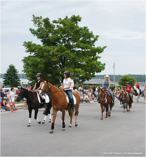 2Beaver_Beacon_Beaver_Island_4th_of_July_2003_JC_5777