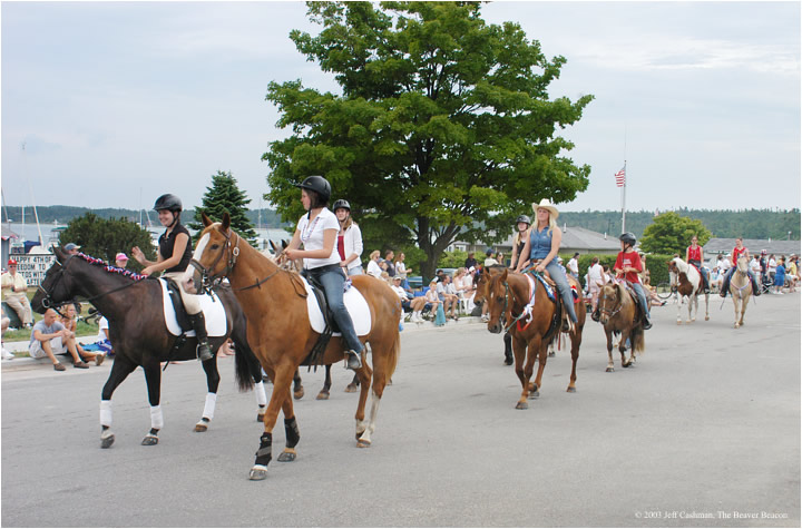 2Beaver_Beacon_Beaver_Island_4th_of_July_2003_JC_5778