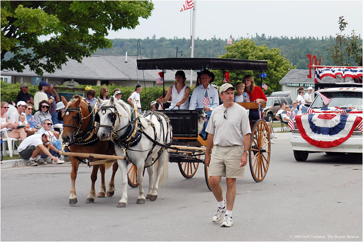 2Beaver_Beacon_Beaver_Island_4th_of_July_2003_JC_5788