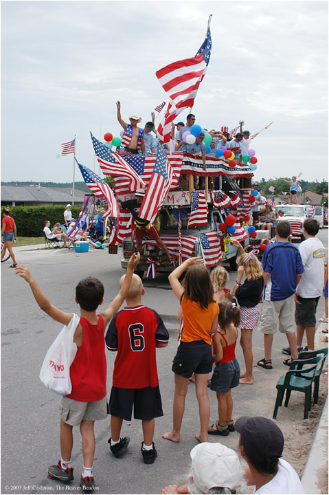 2Beaver_Beacon_Beaver_Island_4th_of_July_2003_JC_5832