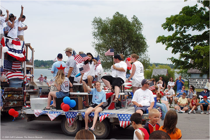 2Beaver_Beacon_Beaver_Island_4th_of_July_2003_JC_5834