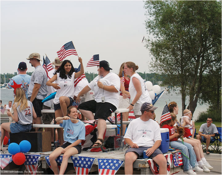 2Beaver_Beacon_Beaver_Island_4th_of_July_2003_JC_5835