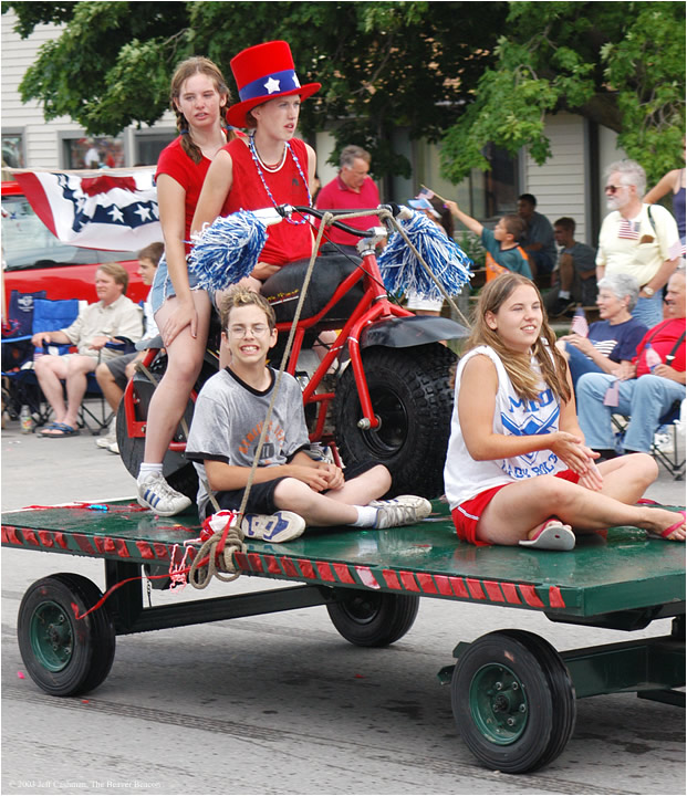 2Beaver_Beacon_Beaver_Island_4th_of_July_2003_JC_5899