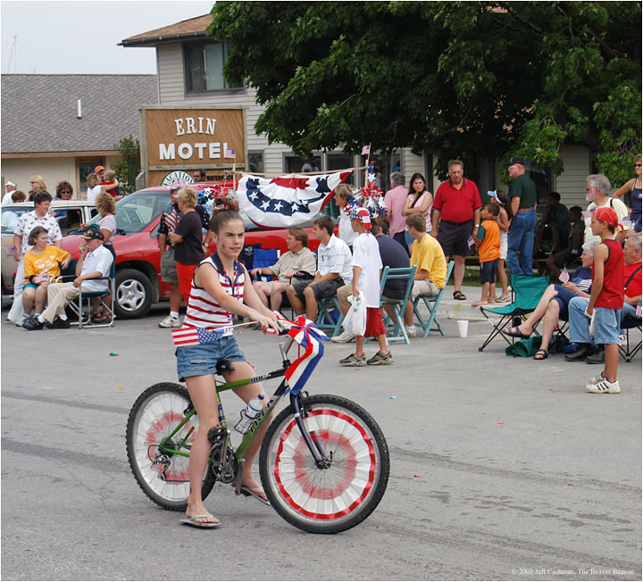 2Beaver_Beacon_Beaver_Island_4th_of_July_2003_JC_5904