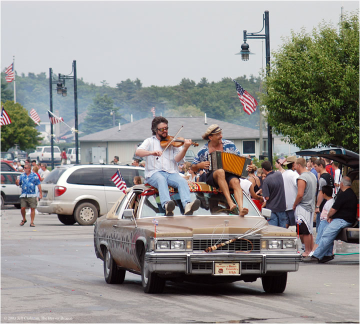 2Beaver_Beacon_Beaver_Island_4th_of_July_2003_JC_5959