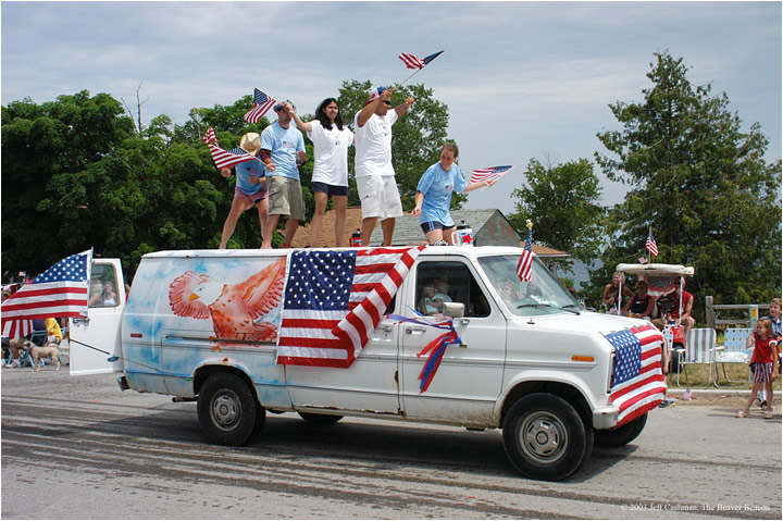 2Beaver_Beacon_Beaver_Island_4th_of_July_2003_JC_5989