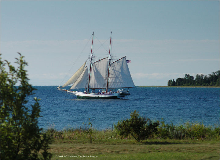 2Madeline-Beaver-Beacon-Sailing-by-Whiskey-Point-