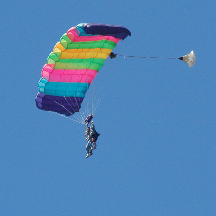 Beaver-Island-Beaver-Beacon07-2004-Sky-Diving-20