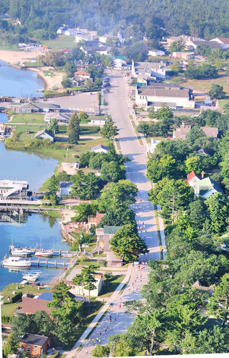 Beaver-Beacon-News-Beaver-Island-Marathon-JJC_5200