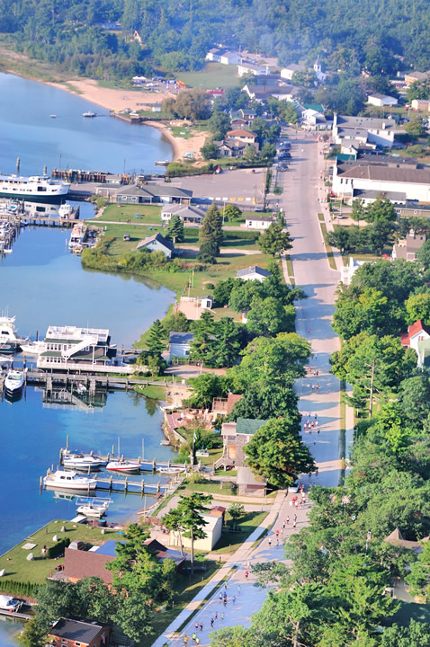 Beaver-Beacon-News-Beaver-Island-Marathon-JJC_5201