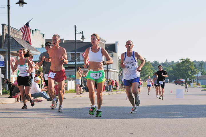 Beaver-Beacon-News-Beaver-Island-Marathon-JJC_5301