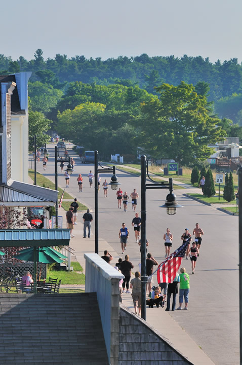 Beaver-Beacon-News-Beaver-Island-Marathon-JJC_5372