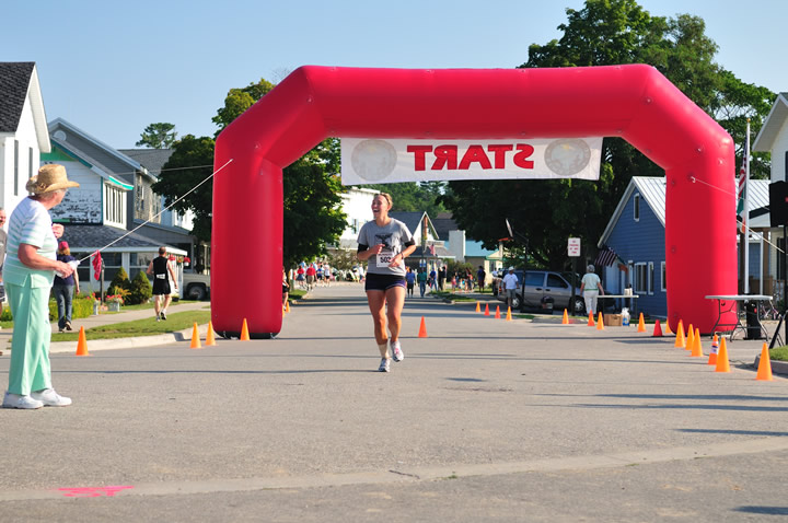 Beaver-Beacon-News-Beaver-Island-Marathon-JJC_5469