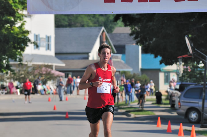 Beaver-Beacon-News-Beaver-Island-Marathon-JJC_5568