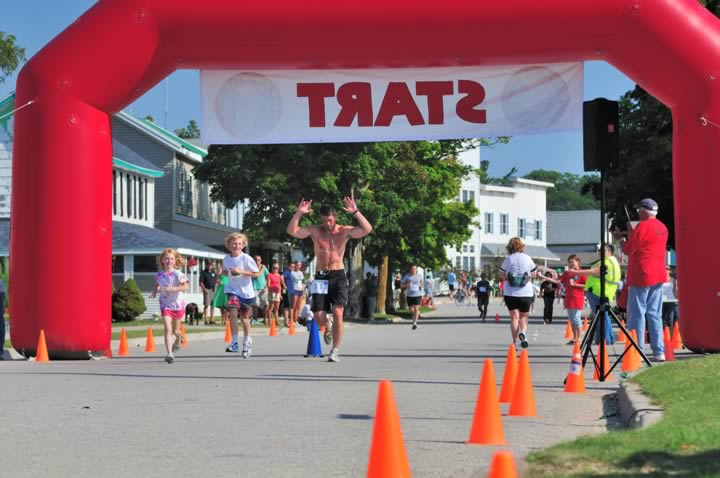 Beaver-Beacon-News-Beaver-Island-Marathon-JJC_6051