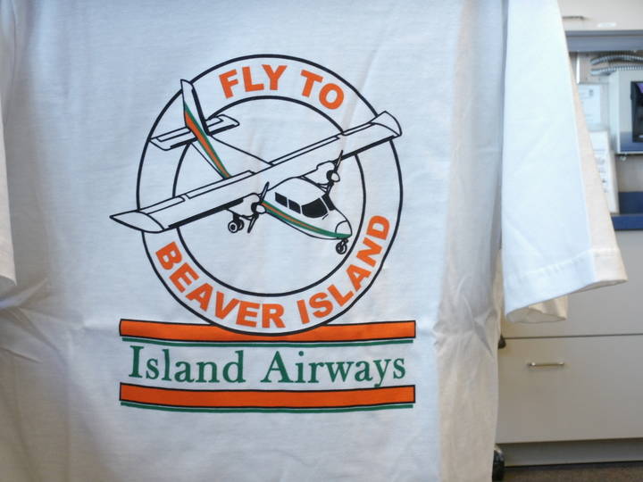 New Island Airways Logo