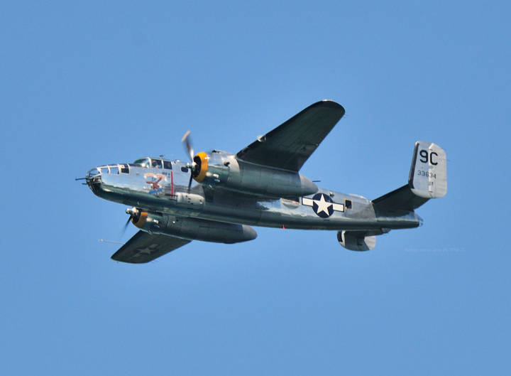 B25 Yankee Warrior over Paradise Bay